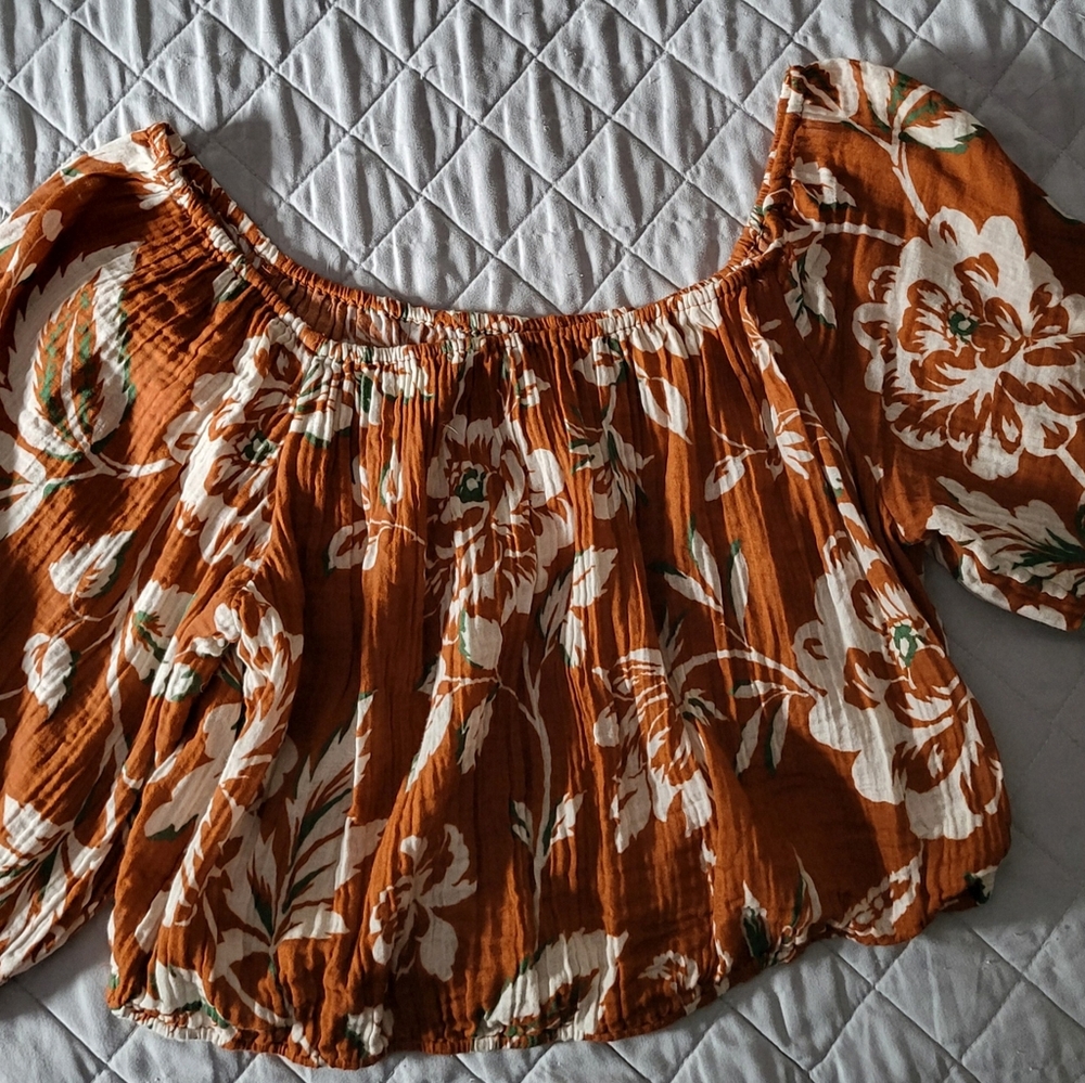 Fabulous Peasant Top - Picture 2 of 7